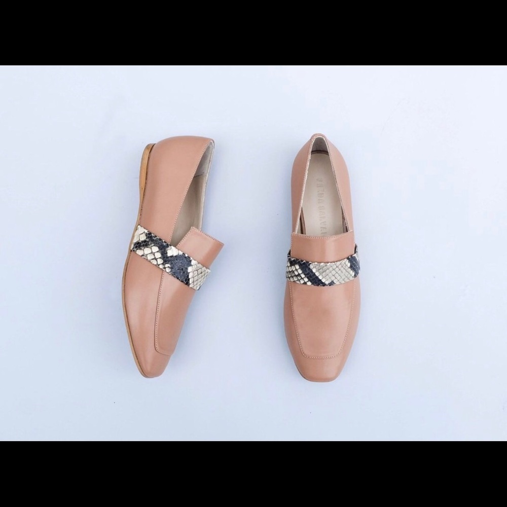 Freda Salvador Rosa Loafers